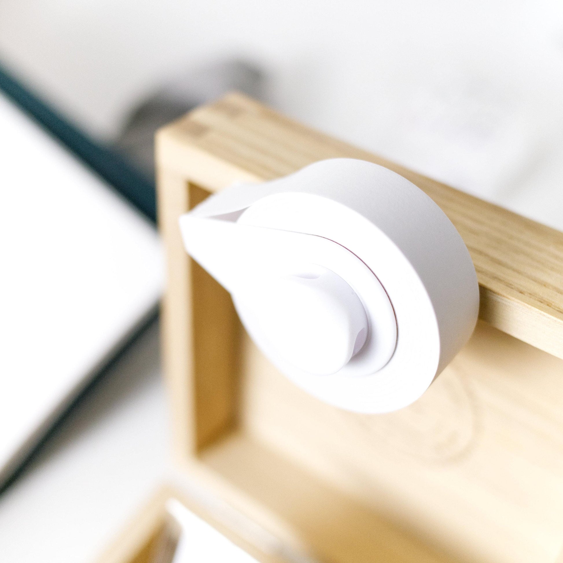 Sticky Memo Roll with Clip and Magnet (Modern, Minimalist, Good Design Award Winner)
