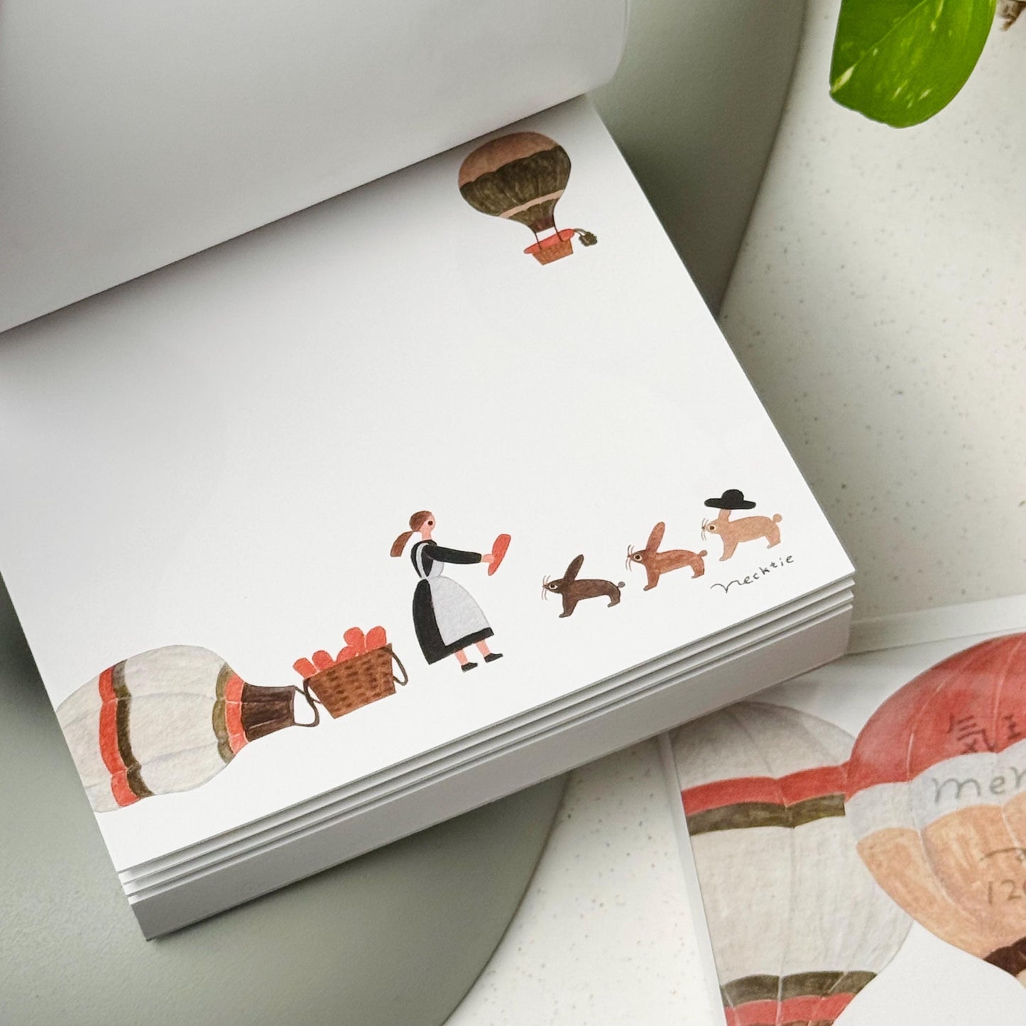 Hot Air Balloon Girl Memo Pad (120 sheets) by Necktie (Rare)