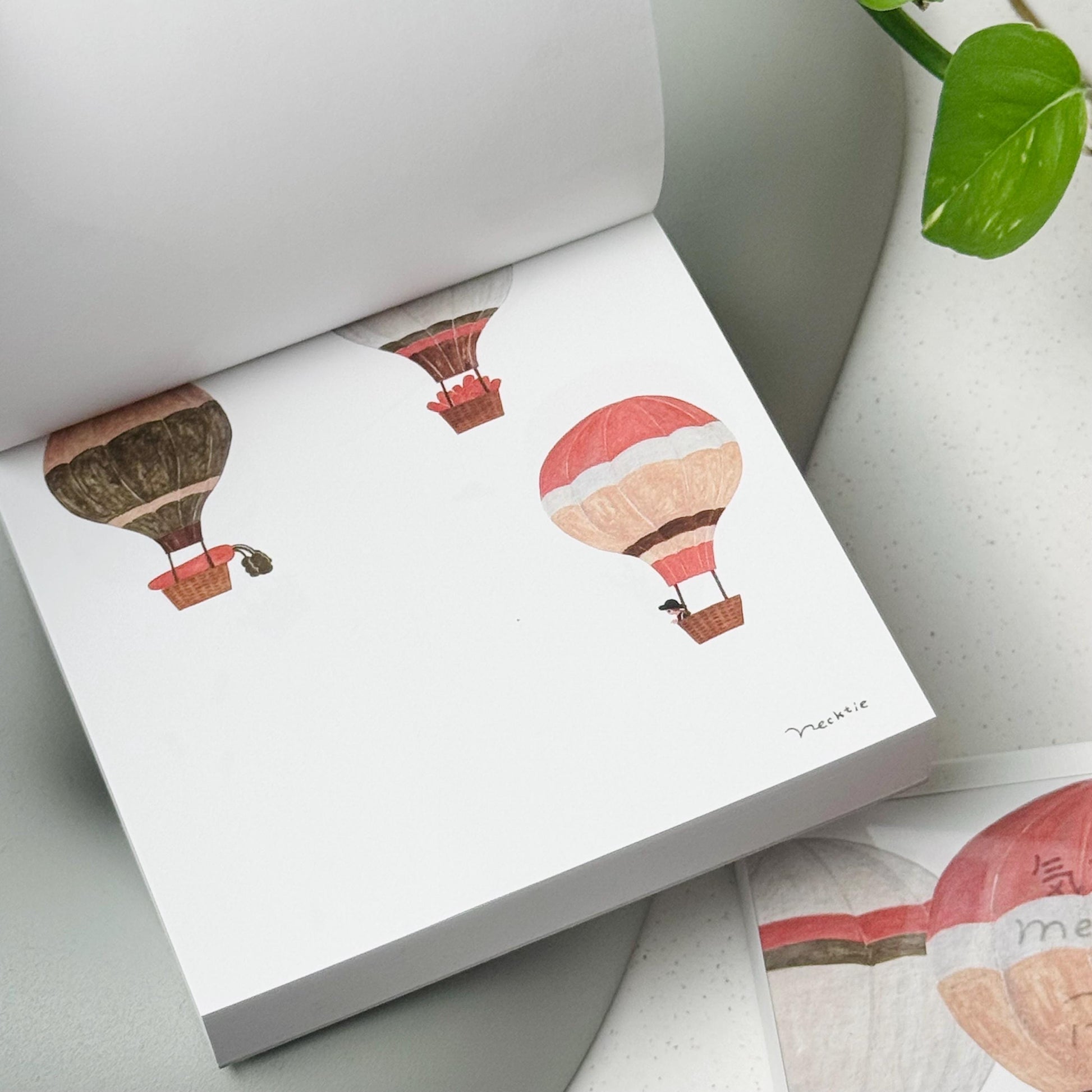 Hot Air Balloon Girl Memo Pad (120 sheets) by Necktie (Rare)
